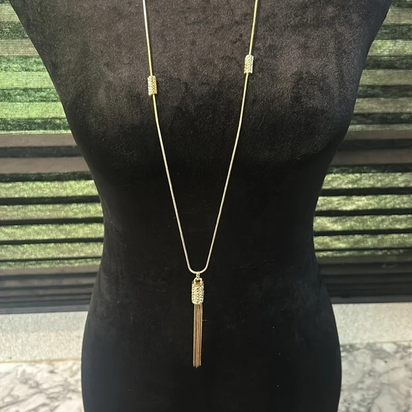 Tassel Cubic Zirconia Metal Cylinder Pendent on Adjustable Gold Chain Necklace - Picture 2 of 7